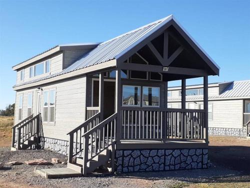 Valle Ski Chalet | 092 Grand Canyon Stargazer Tiny Home 20 Mins to South Rim - Sleeps 8