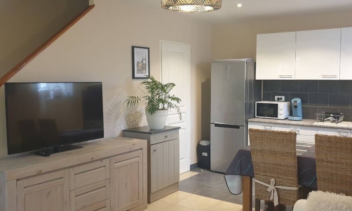 Ormoy Apartment | 1 Bedroom Apartment in ormy