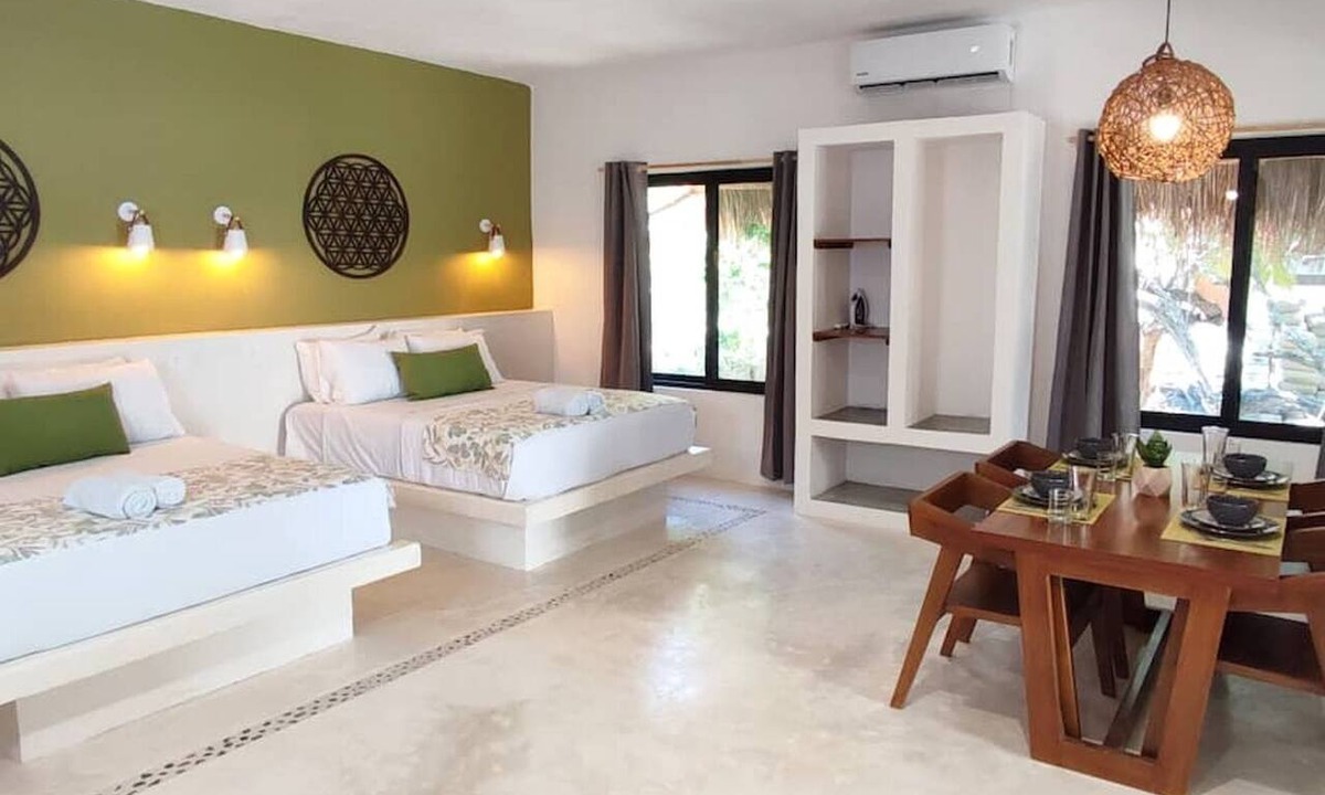 Isla Holbox House | 1 Block to Beach, Kitchen, Starlink, C3