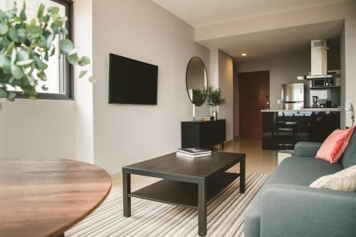 Ampliacion Granada Apartment | 19B- Great Apartment Fast WiFi and Pool 1BR 1BA