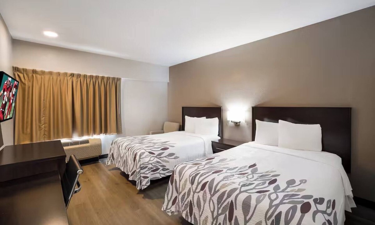 Cortaro Hotel | 2 Spacious Family Rooms Near Tucson Attractions – Kids Stay Free & Comfortable