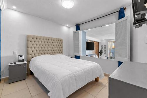 South Hotel Zone Apartment | 2BDR Ocean View Condo in Condomar Puerto Vallarta