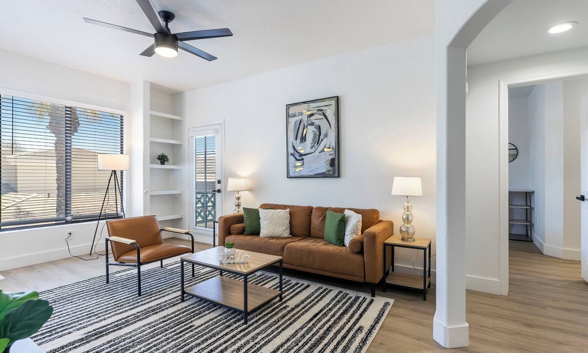 Desert Paradise Estates Apartment | 2BR CozySuites at Kierland Commons with pool #08