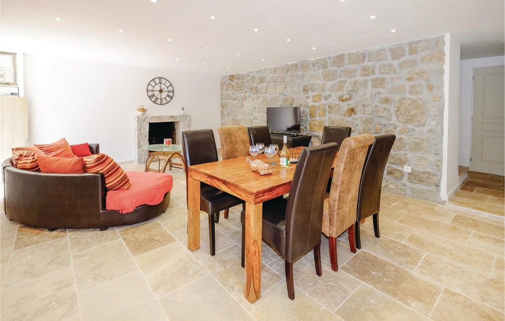 Casalabriva House | 3 bedroom accommodation in Casalabriva