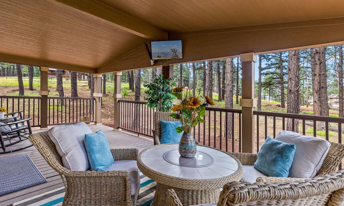 Parks House | 3 Bedroom Mountain Home in the Pines