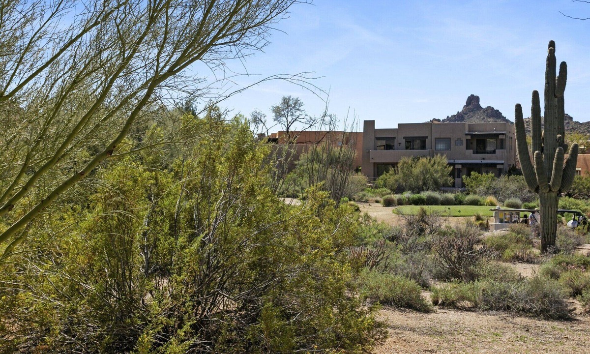 Troon North House | 3-bedroom townhome on the ninth fairway fabulous Troon North Golf Course.