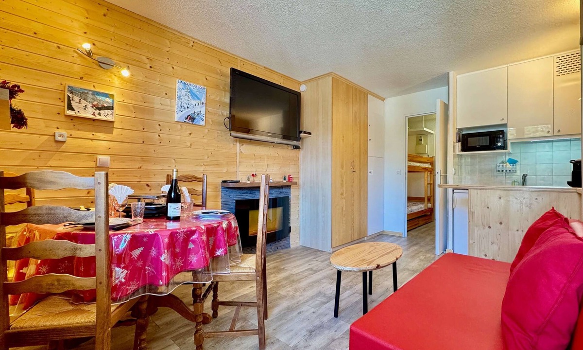 La Joue du Loup Apartment | 4-person apartment - all comforts Skis at your feet