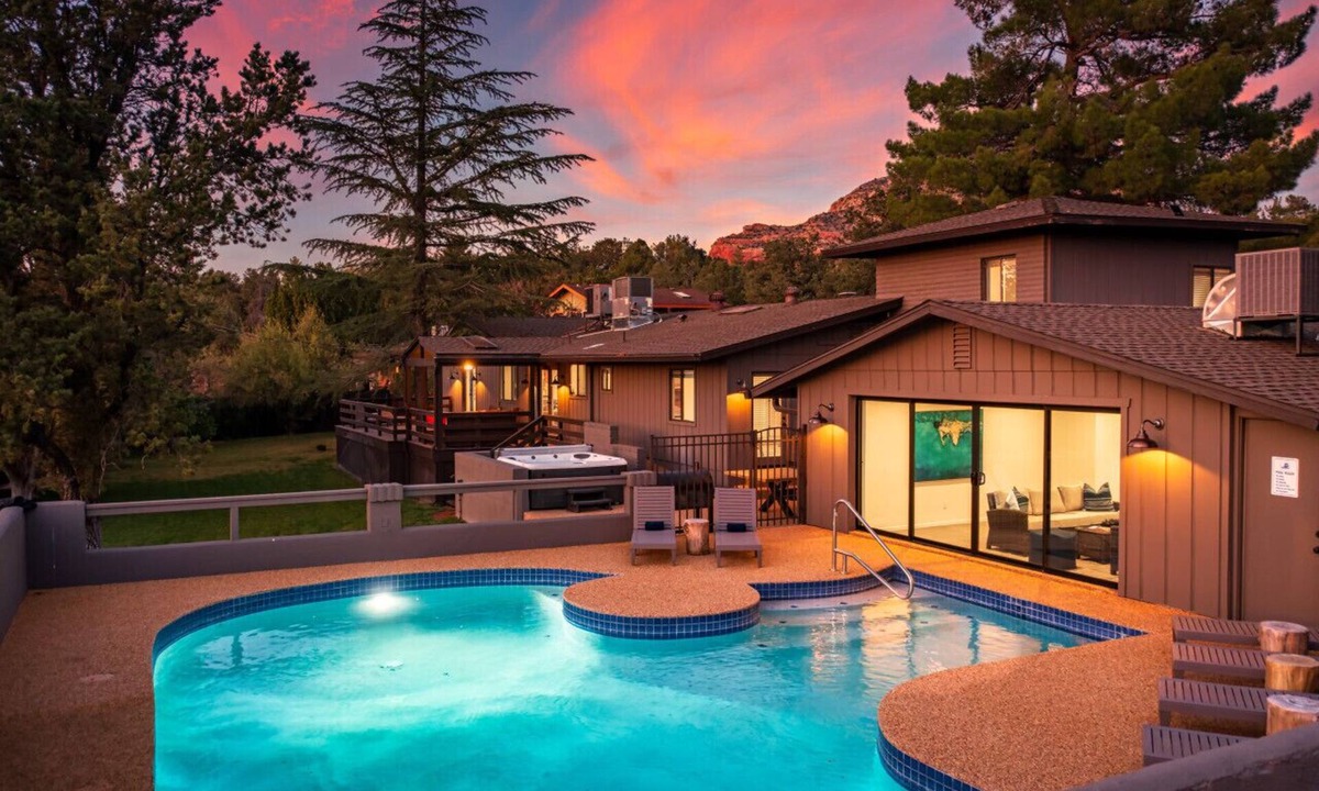 West Sedona House | 5BR/Heated Pool/Hot Tub/Fire Pit/View/Yoga/Pets OK
