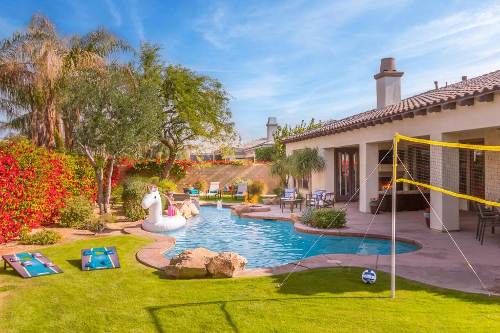 Rancho Santana House | 5mins From Coachella Fields Villa Angelica by AvantStay