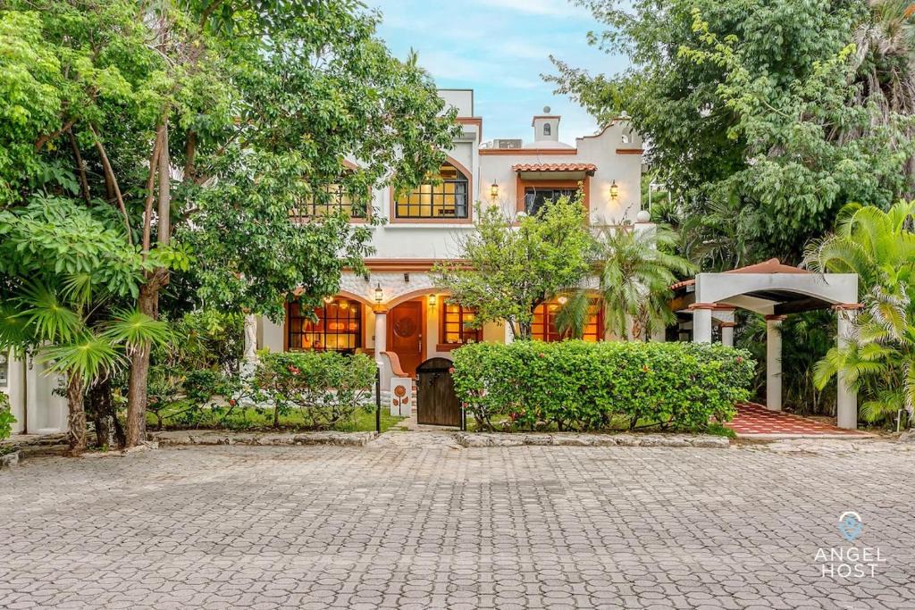 Playacar Fase I Apartment | 6Br Villa W Pool, Bbq & Backyard