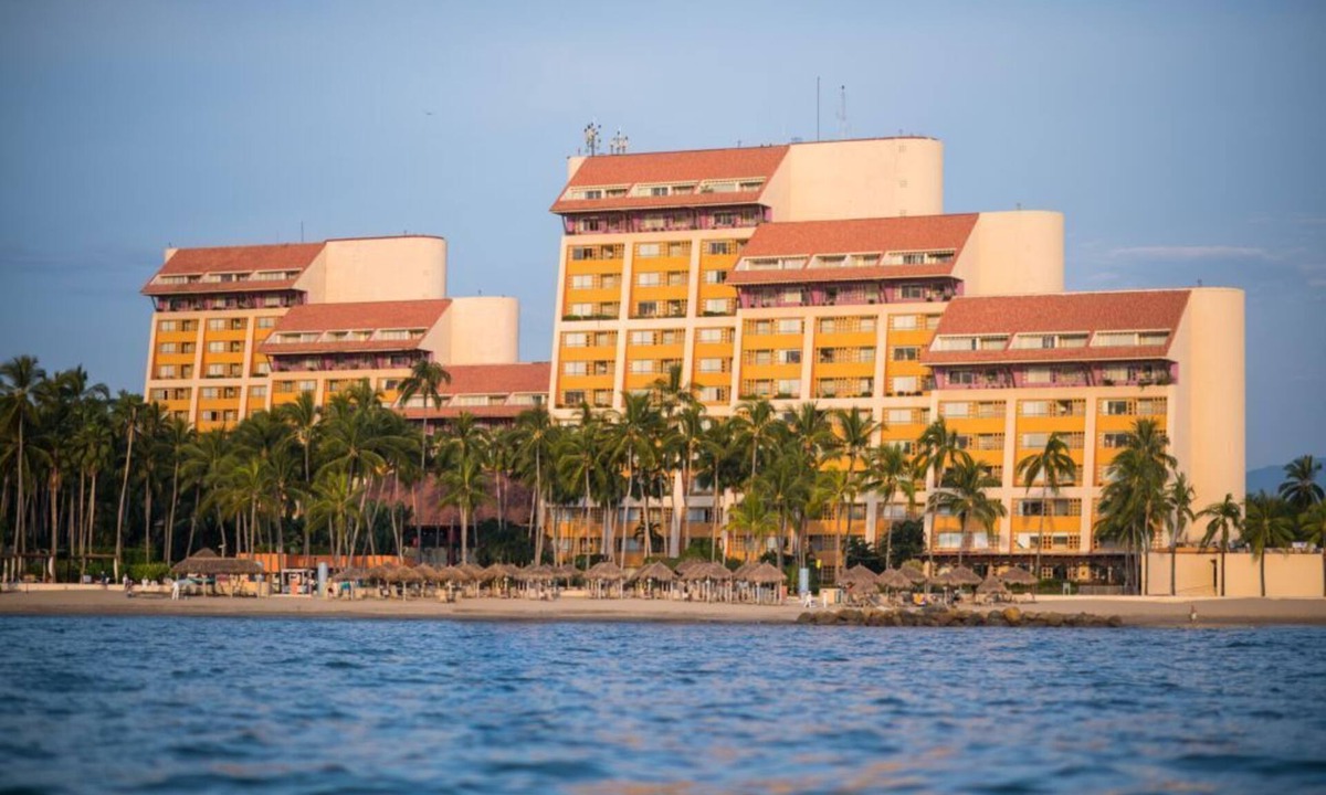 Marina Vallarta Condo | Adventure Awaits – 2BR Condo Near Botanical Gardens & Zoo