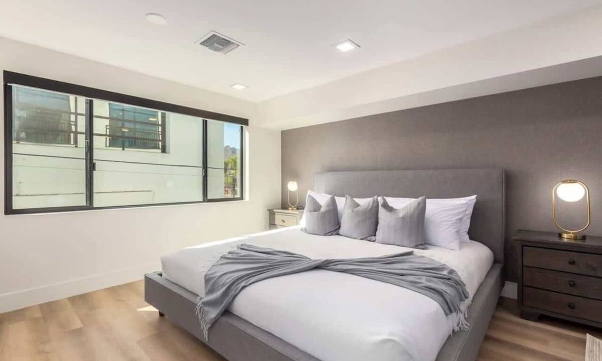 South Scottsdale Condo | Agave Suite|Biz Center|Walk 2 Everything