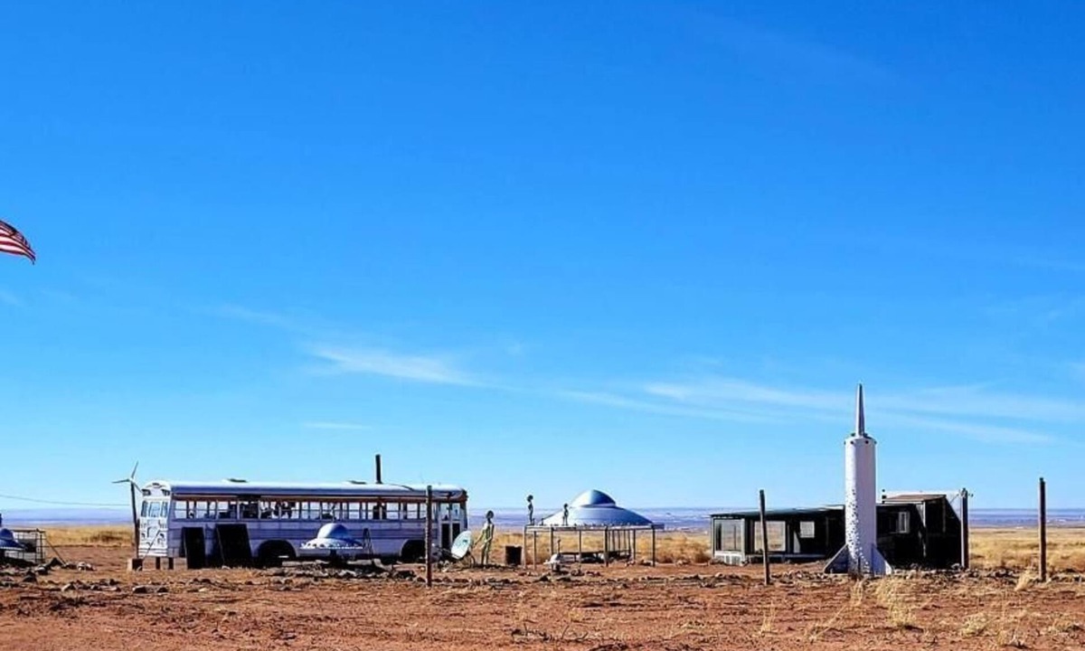 Holbrook Hotel | Alien Acres