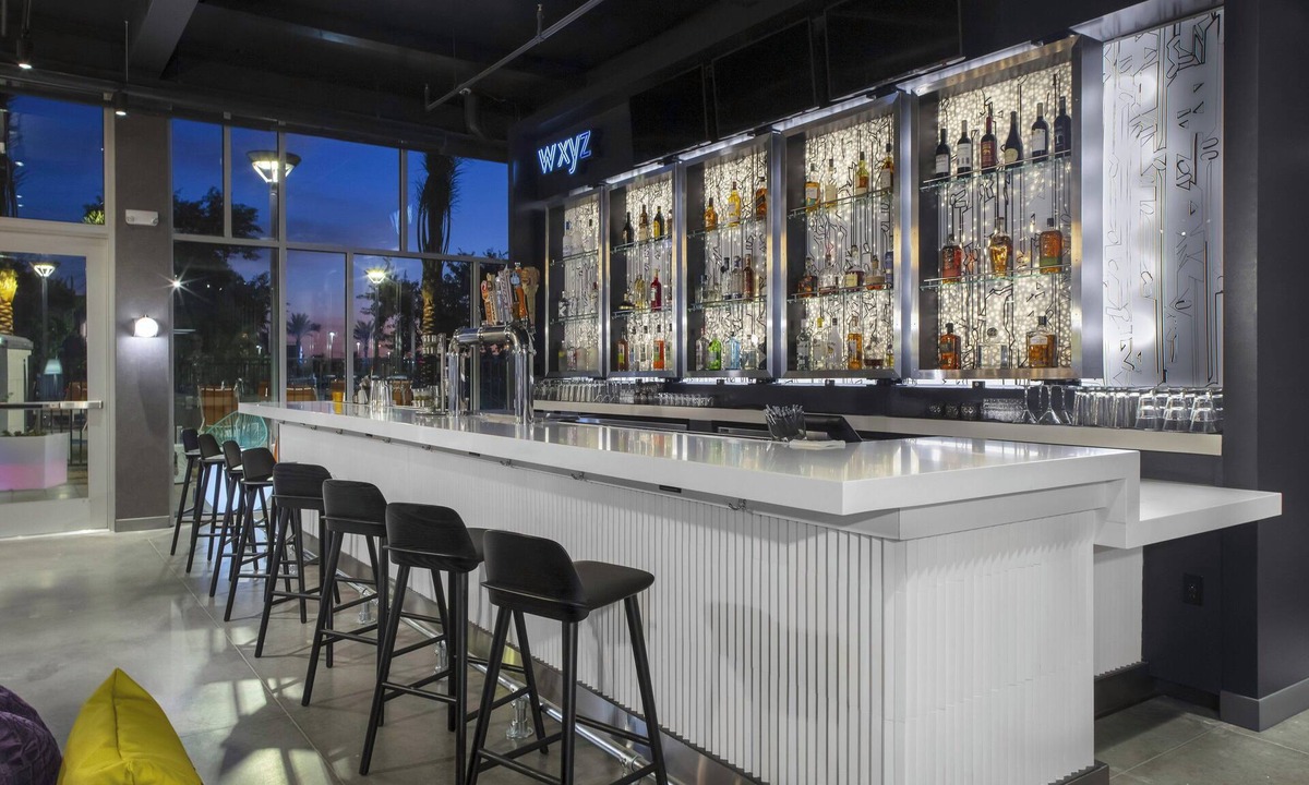 Glendale Sports and Entertainment District Hotel | Aloft by Marriott Glendale at Westgate