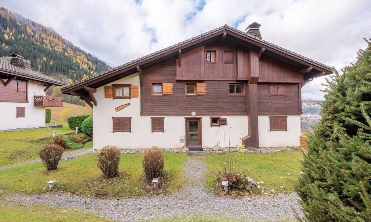 Les Houches Apartment | Alpage Apartment Garden and Views Les Houches