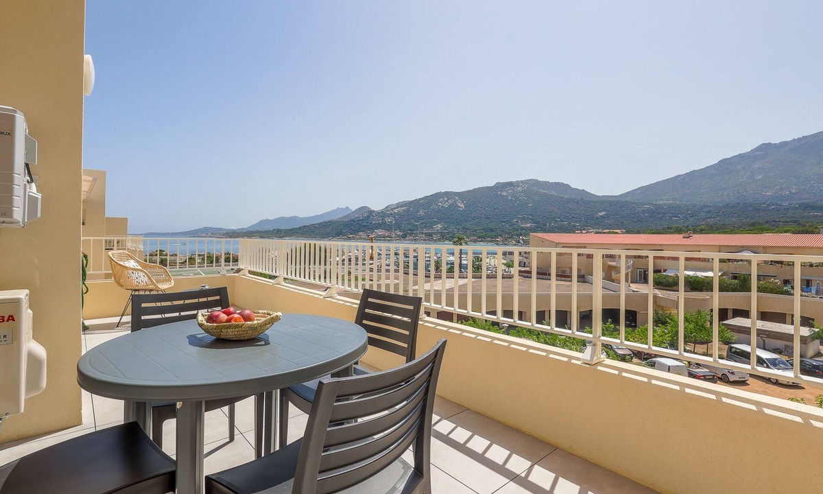 Marine de Saint Ambroggio Apartment | Amandula - Appt climatisé vue mer