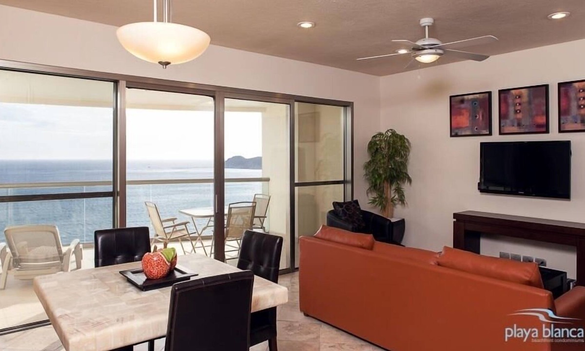 San Carlos Condo | Amazing 14th floor ocean view Luxury Condo - Playa Blanca by RedAwning