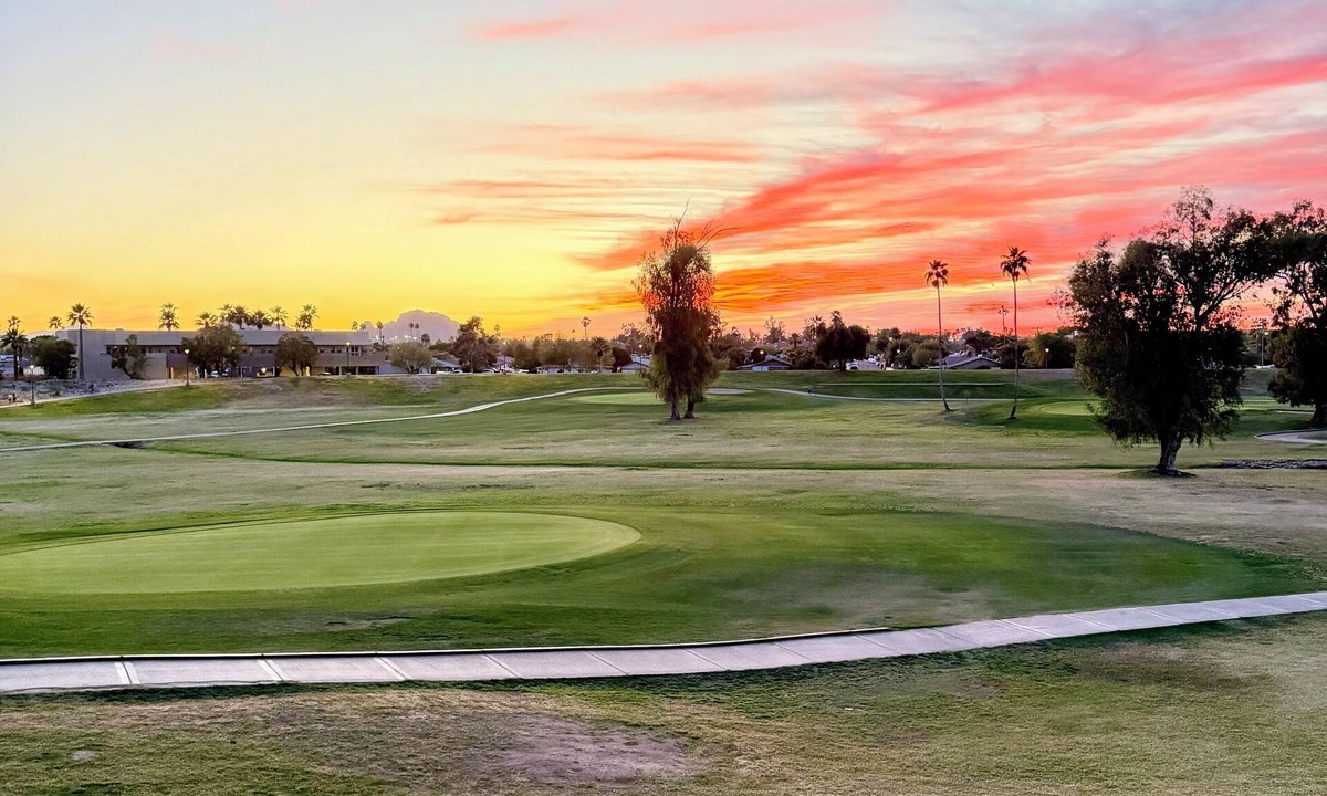 Trail West Condo | Amazing golf course and sunset views in Old Town Scottsdale