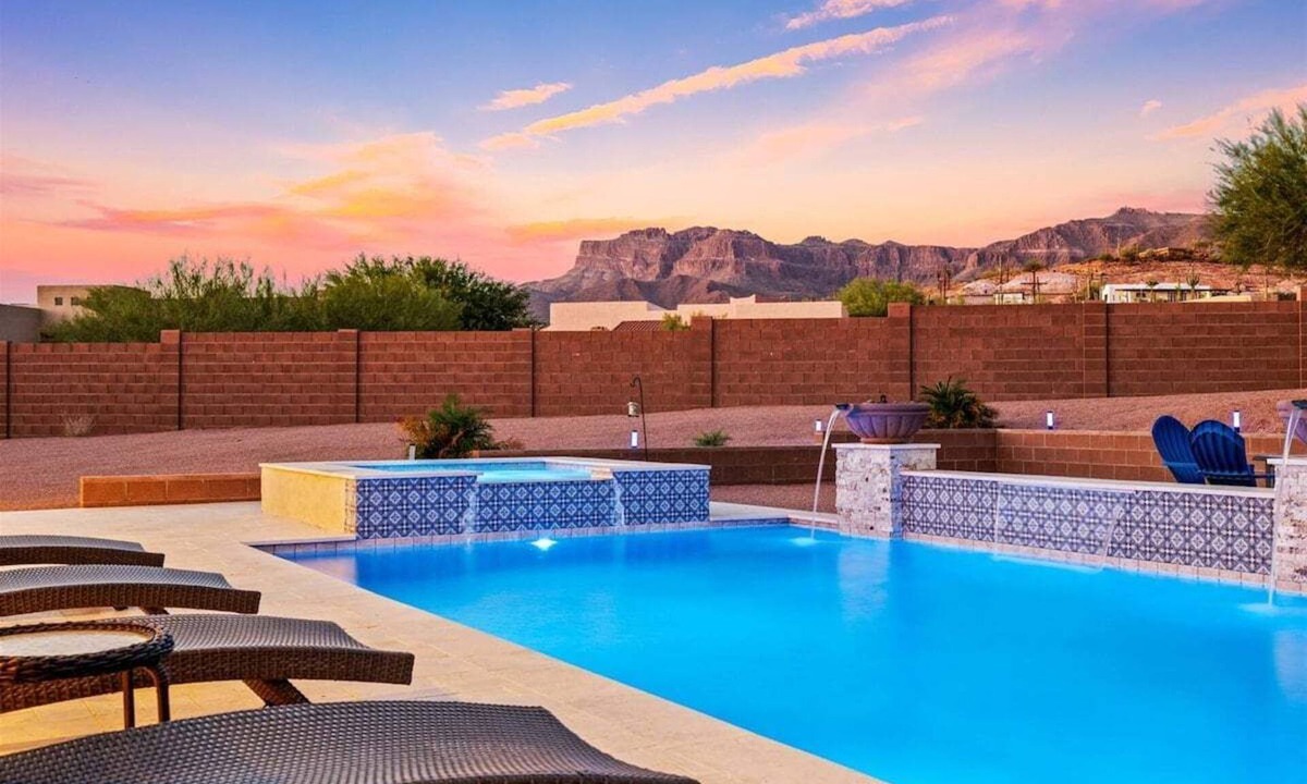 Gold Canyon House | An Arrow Escape! Views, Outdoor Games, Htd Pool & Spa