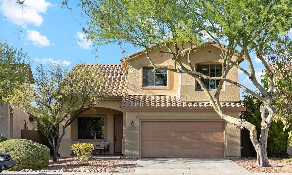 Anthem House | Anthem Oasis - Luxury 5BR w Pool, Park - Perfect for extended stays