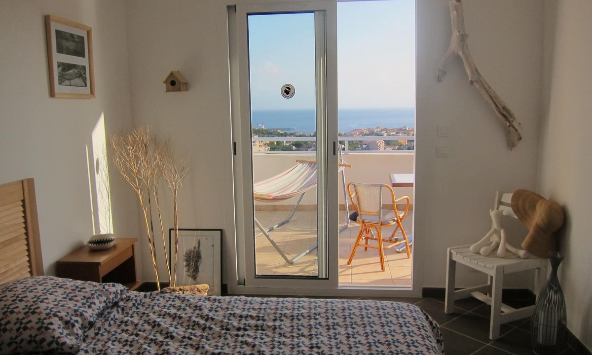 L'Ile-Rousse Apartment | Apartment 57m2, RESIDENCE GRAND STANDING, TERRACE 26m ², FACE SEA, BEACH 800m