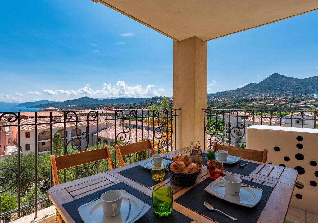 L'Ile-Rousse Apartment | Apartment Clos des Oliviers by Interhome