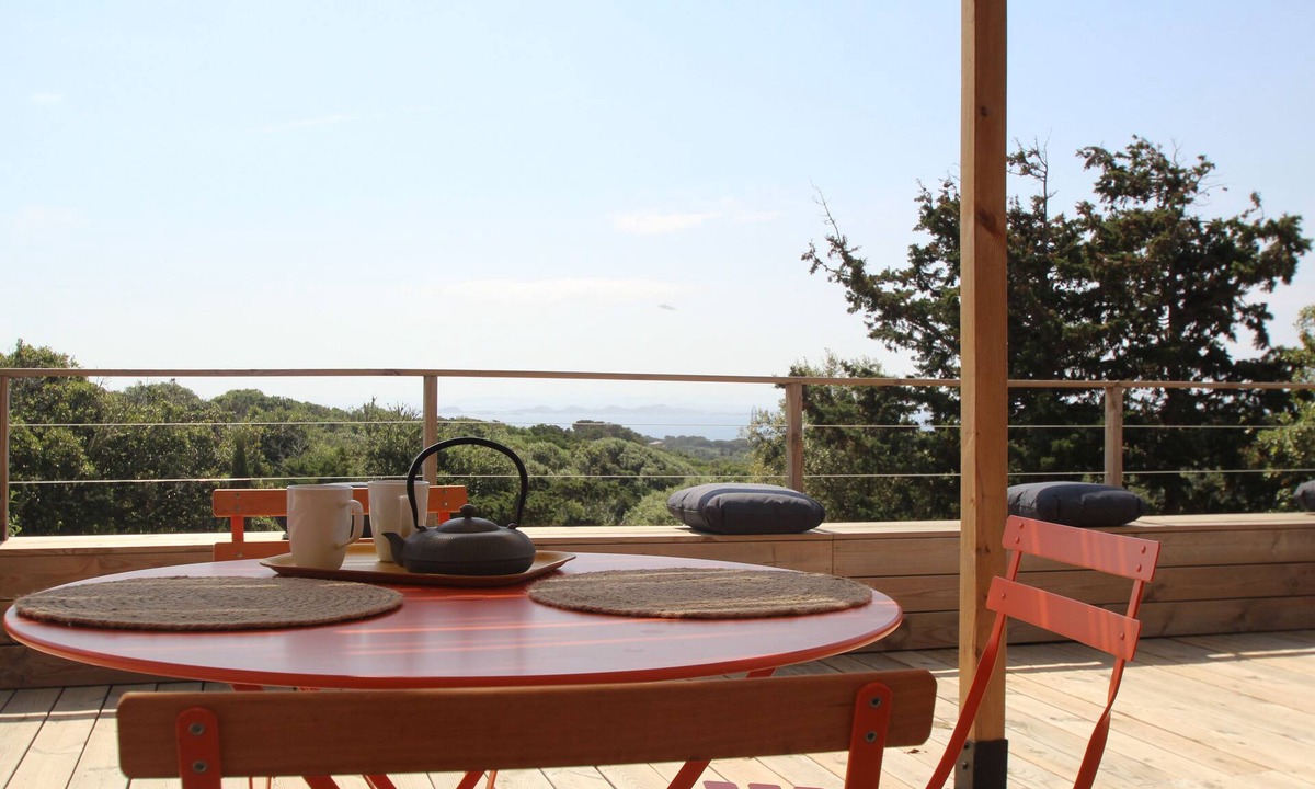 Bonifacio Apartment | Apartment overlooking Les Lavezzi, with swimming pool, 6 minutes from Bonifacio.