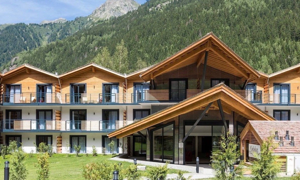 Les Tines Condo | Appart près des Pistes | Piscine semi-couverte