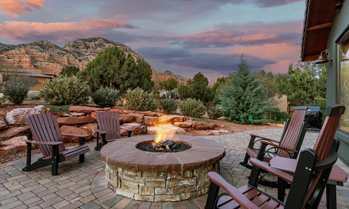 West Sedona House | Avalon West, Red Rock Views From Every Room, Near Hiking, Peaceful