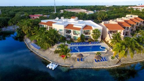 Puerto Aventuras Hotel | Aventuras Club Laguna