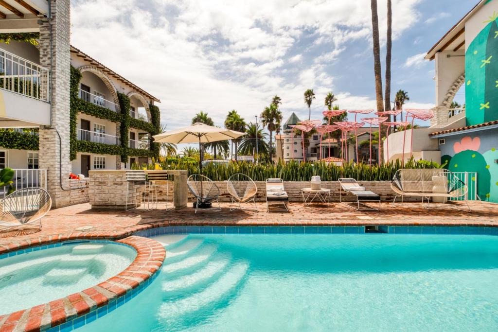 Playa Ensenada Hotel | Beach House by ULIV