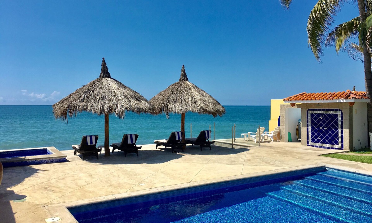 Mazatlan Villa | Beachfront villa, heated pool, jacuzzi. Sleeps 16 perfect sunsets every night