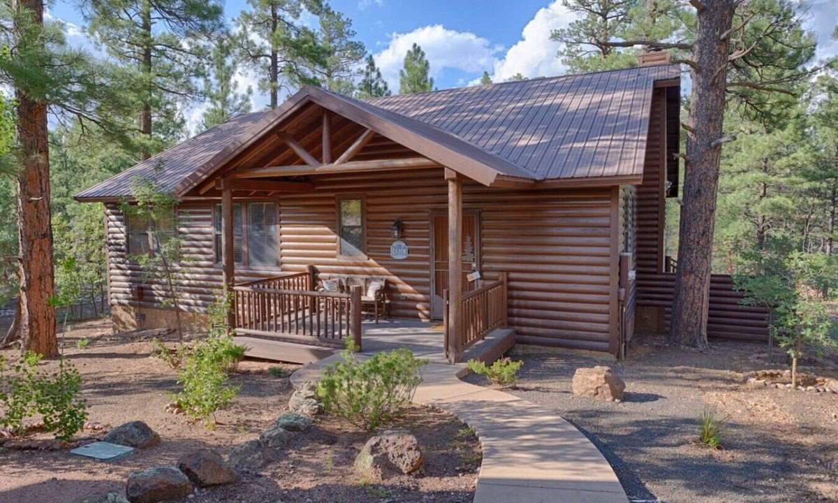Torreon Cabin | Beautiful Cabin in Torreon`s Cardinal Landing