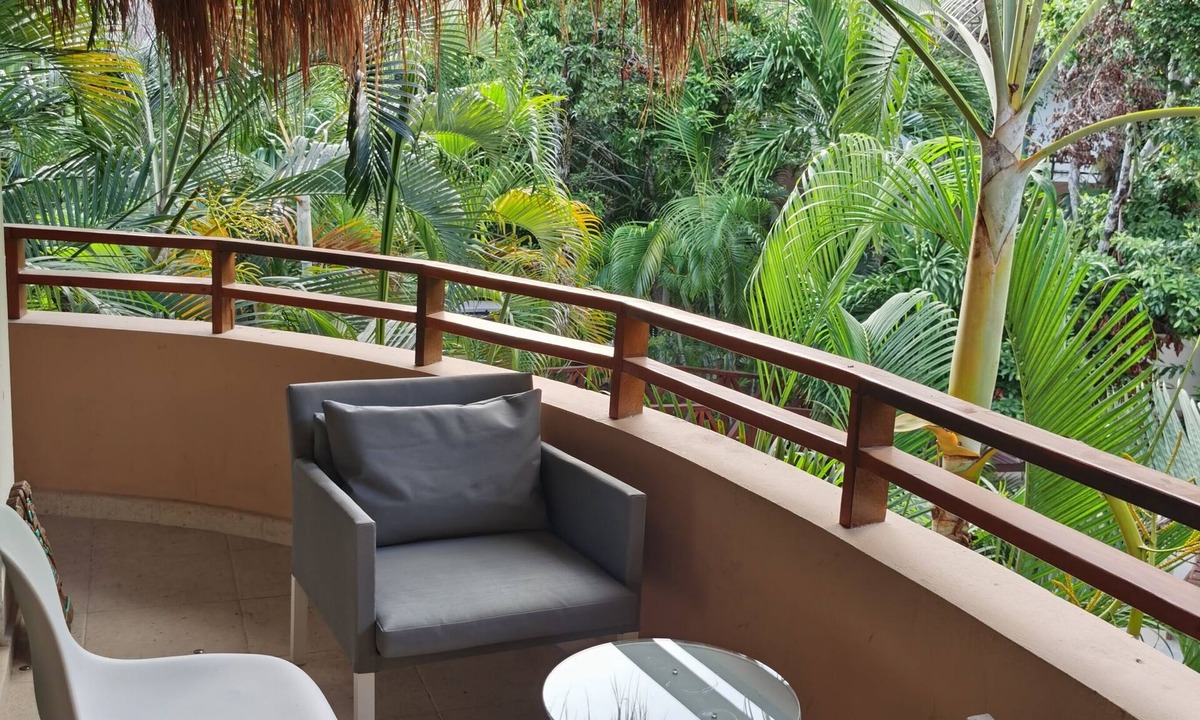 Zama Apartment | beautiful condo with pool