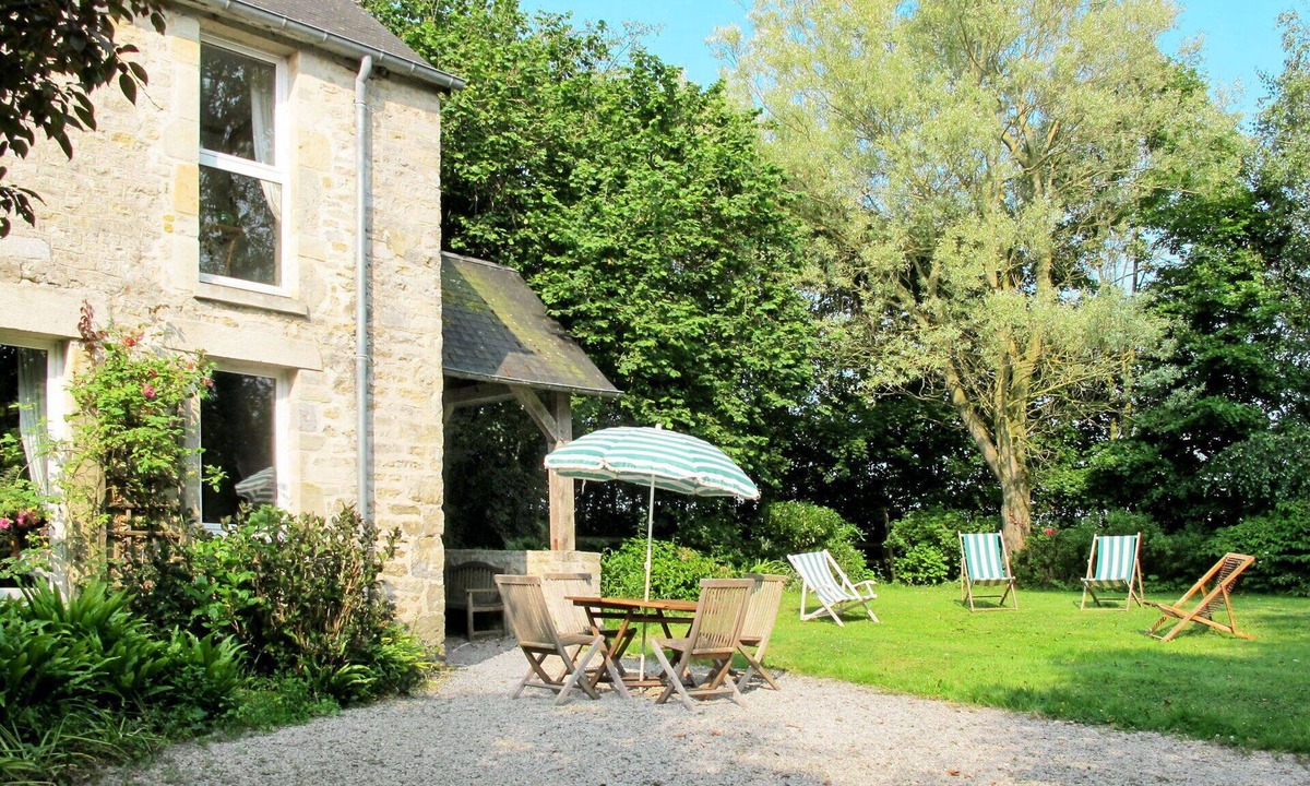 Sainte-Marie-du-Mont Villa | Beautiful villa for 4 people with WIFI, TV, terrace and pets allowed