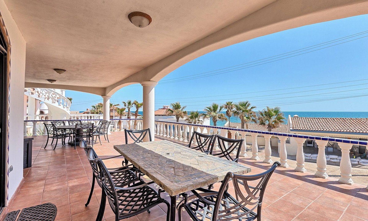 Las Conchas House | Bella Vida – Beachview, Sleeps 12, Rocky Point