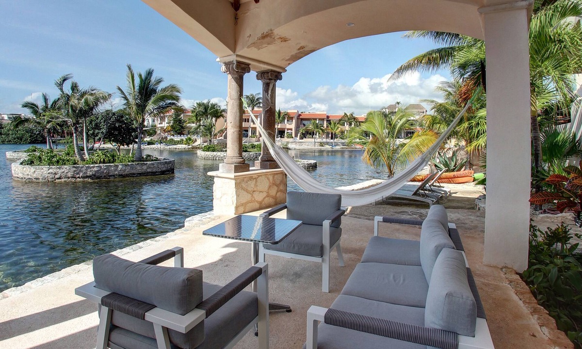 Puerto Aventuras Condo | BELLMARE FRONT WATER LAGUNA GROUND FLOOR