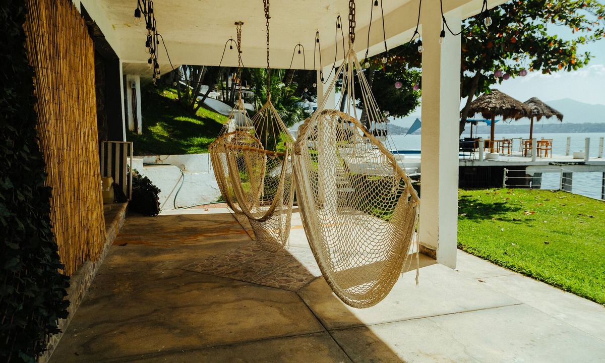 Tequesquitengo Hotel | Bendito Teques