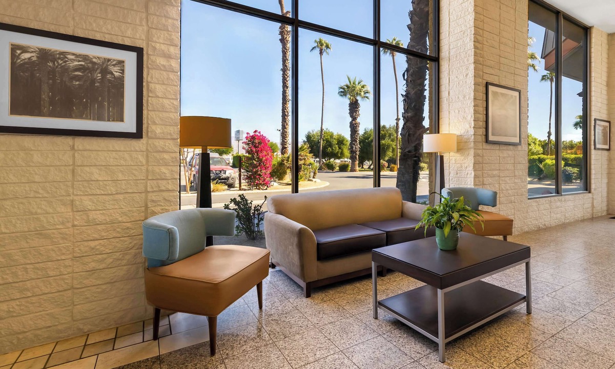 Indio Hotel | Best Western Date Tree Hotel