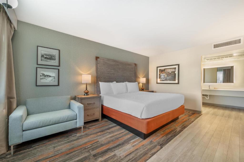 Kingman Hotel | Best Western Plus King's Inn and Suites