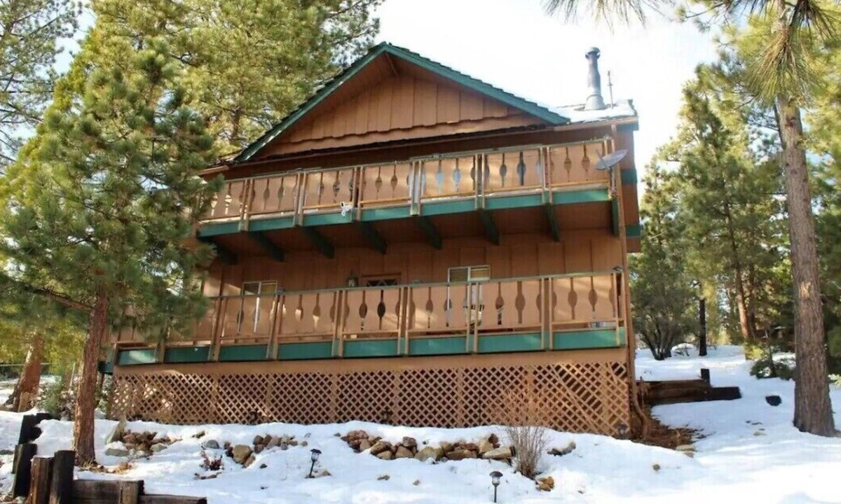 Whispering Forest Cabin | Big Bear Cabin Limited June availability – value pricing!