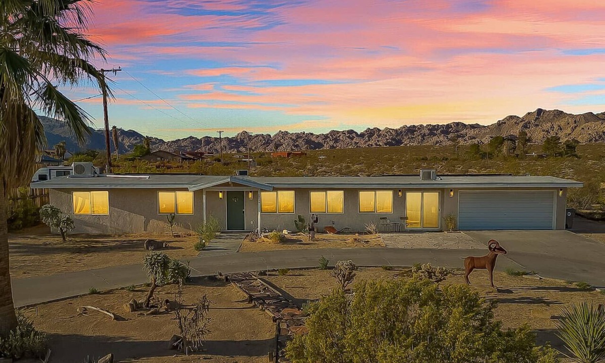 Indian Cove House | Bighorn Oasis Retreat: Hot Tub, Foosball & Firepit