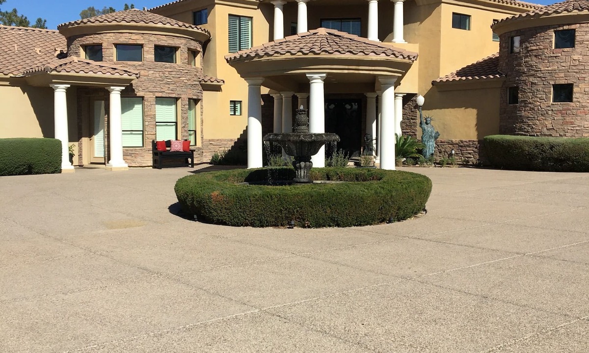 Camelback East Condo | Biltmore Golf and Resort (just steps away from the fabulous Biltmore Hotel)