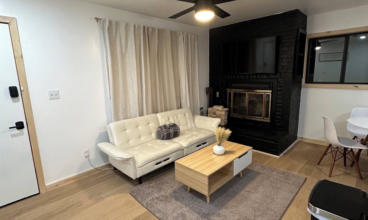 Pinetop Cabin | Black Cabin Rentals, Timberline Hideaway