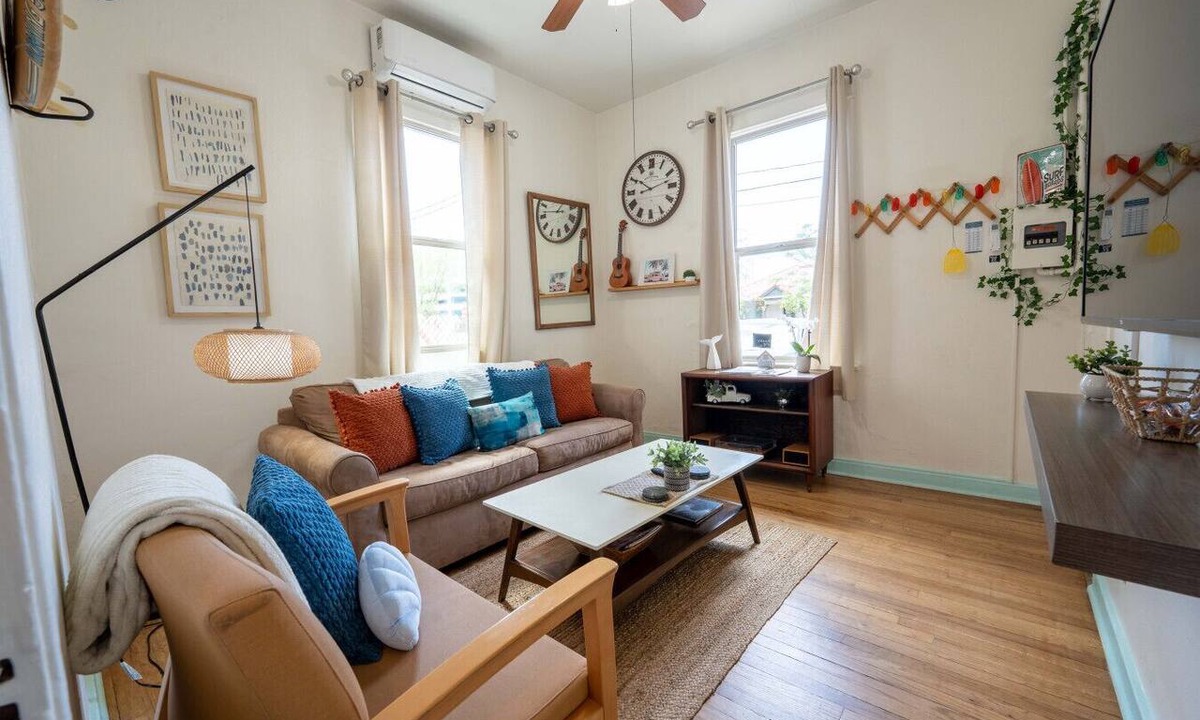 Iron Horse Historic District Apartment | Breezy 1BR Retreat Walk to UofA