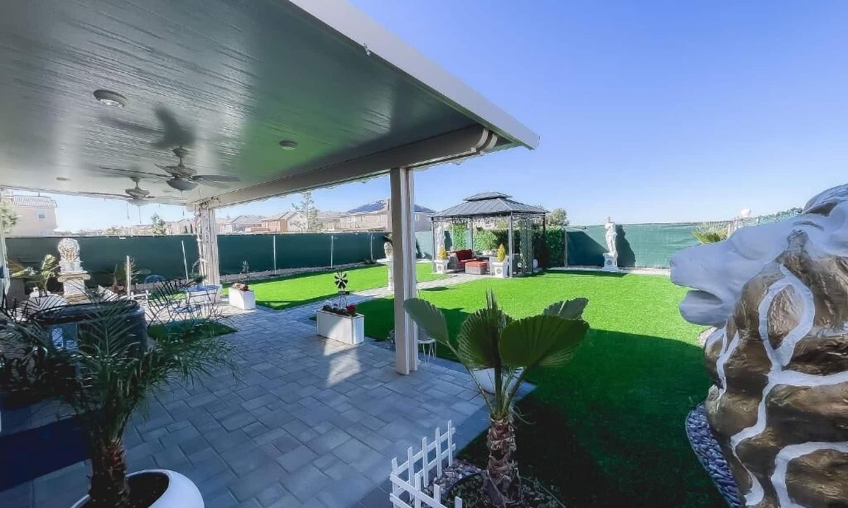 Victorville House | California 3-Bedroom Desert Escape