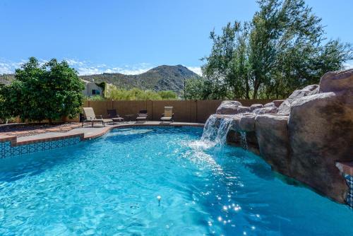 Cave Creek House | Casa Dynamite home