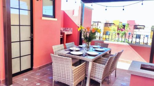 San Miguel de Allende House | Casa en San Miguel de Allende con Padel, Asador, Terraza y Vista Espectacular a 10 minutos del centro