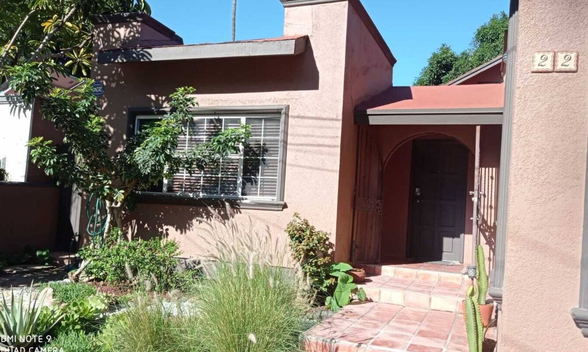 King Coronita House | Casa Estilo Californiano