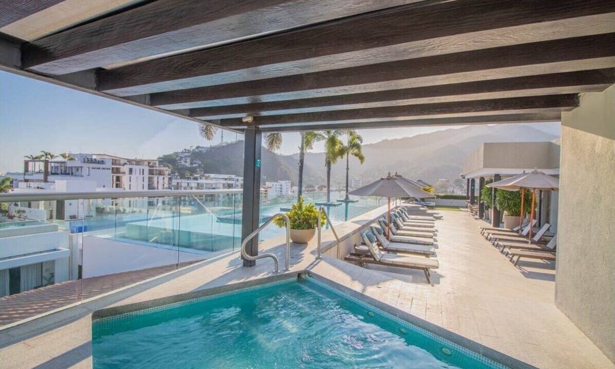 Alta Vista Condo | Casa Feliz - Best location Amazing Pool/Rooftop